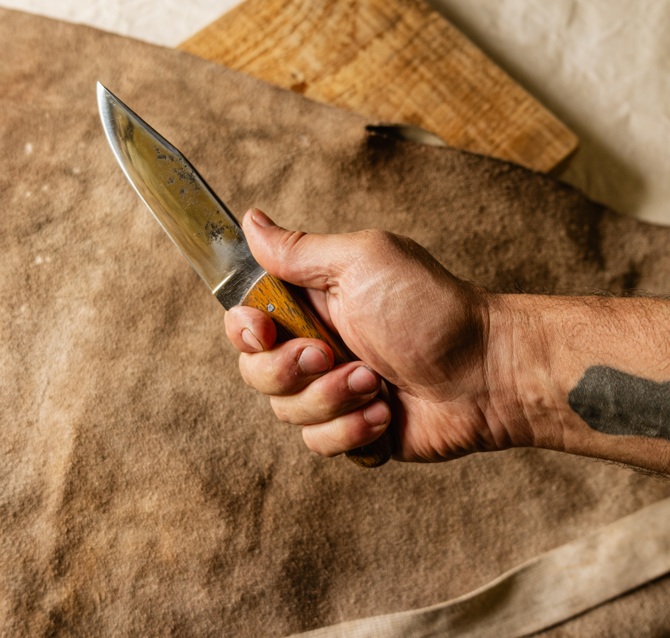 TEAK HANDLE SMALL HEAVY DUTY BUSHCRAFT KNIFE