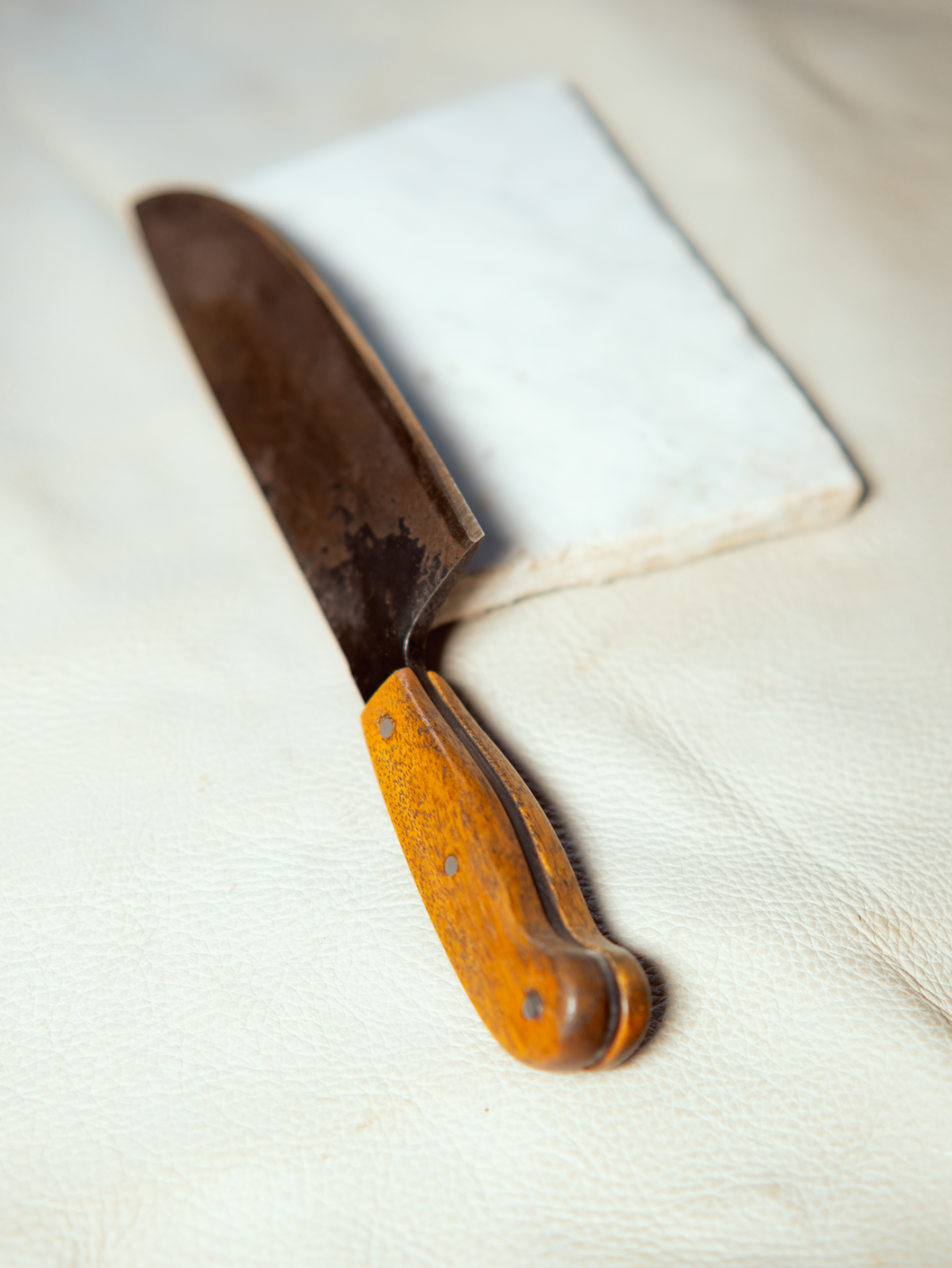 TEAK HANDLE HEAVY DUTY COUNTRYSIDE KITCHEN KNIFE
