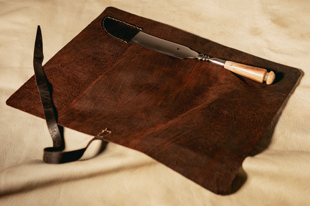 COW HORN HANDLE CHEESE KNIFE