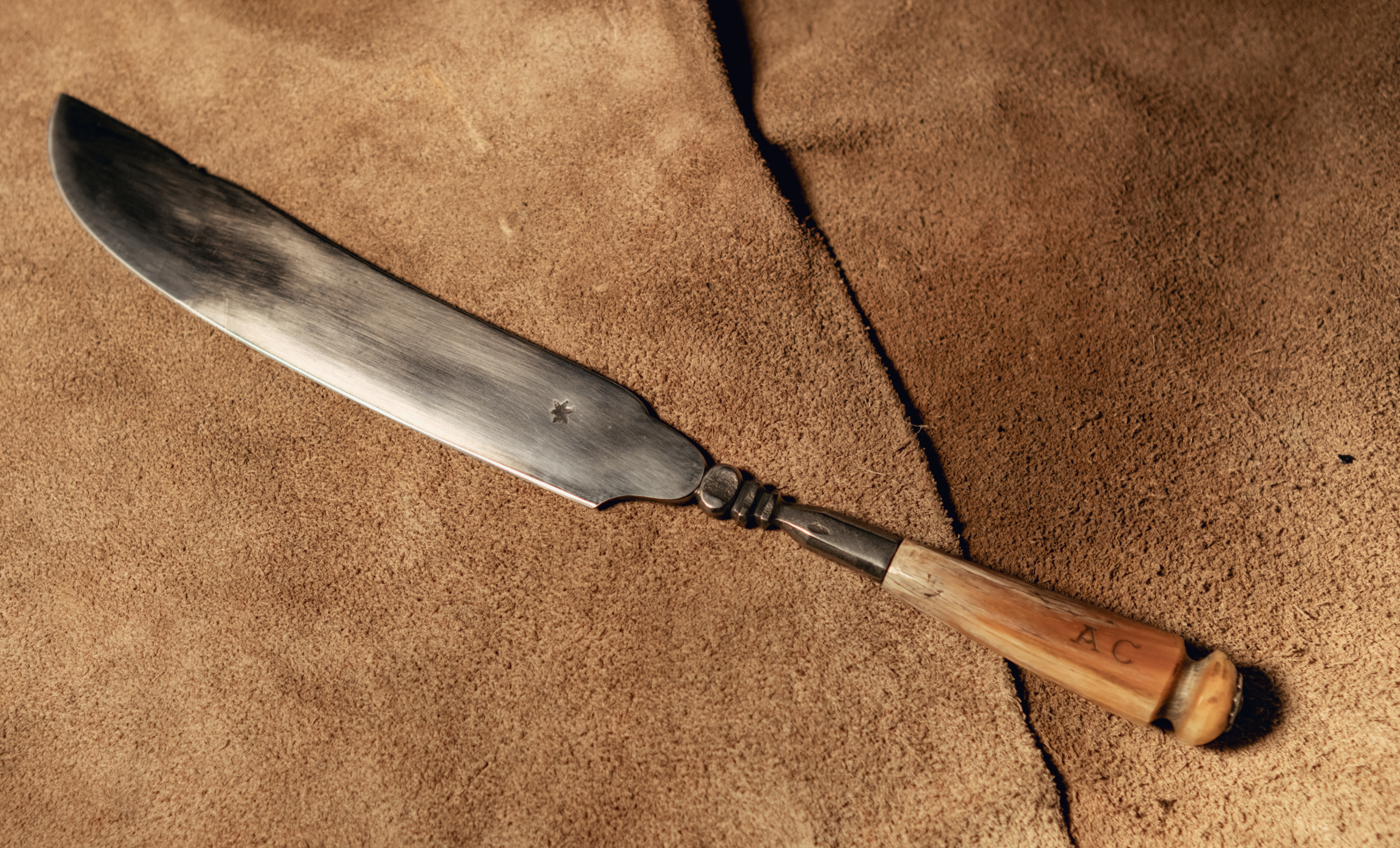 COW HORN HANDLE CHEESE KNIFE