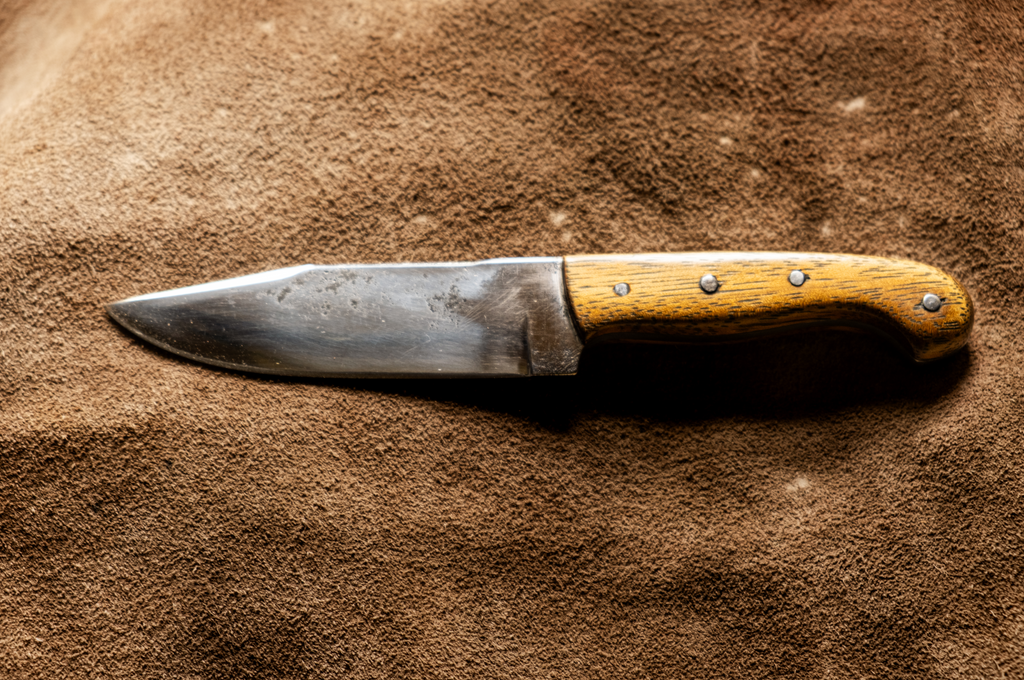 TEAK HANDLE SMALL HEAVY DUTY BUSHCRAFT KNIFE