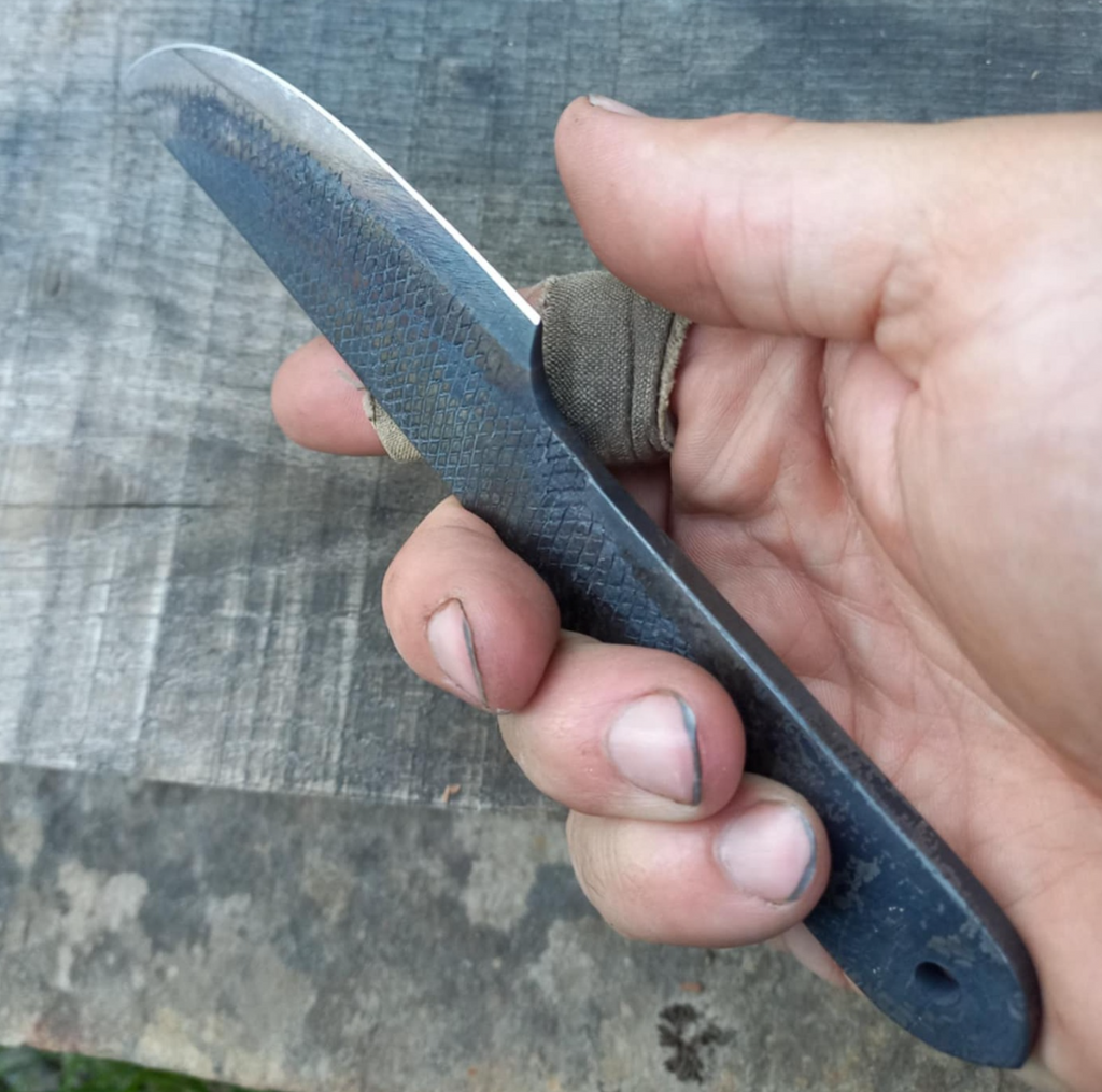 SMALL EVERY DAY CARRY KNIFE "FISH"